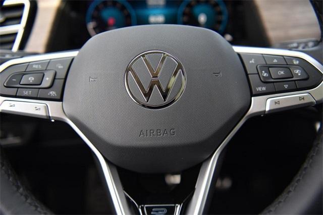 new 2025 Volkswagen Atlas car, priced at $52,348