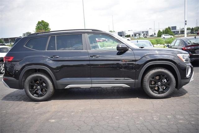 new 2024 Volkswagen Atlas car, priced at $44,444