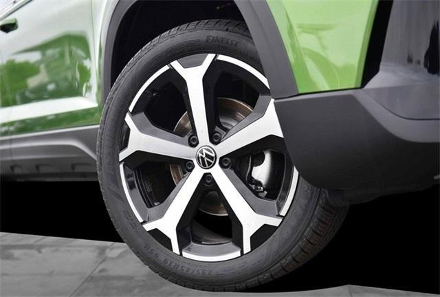 new 2025 Volkswagen Taos car, priced at $35,395