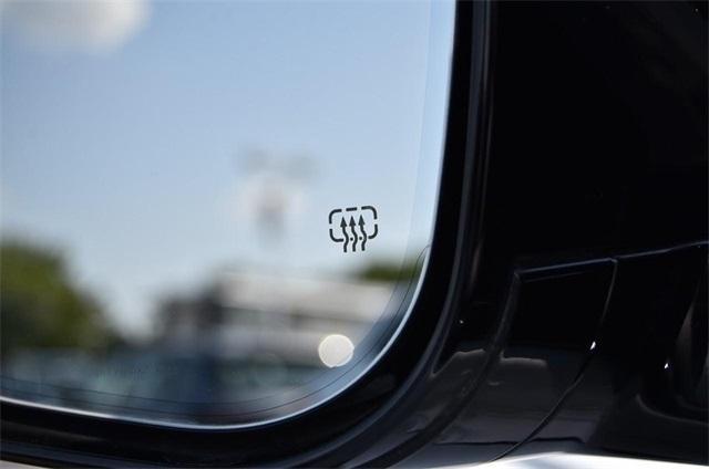 used 2022 Jeep Grand Cherokee car, priced at $36,755