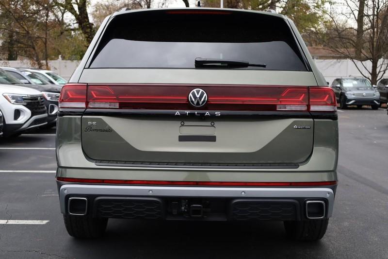 new 2025 Volkswagen Atlas car, priced at $46,017