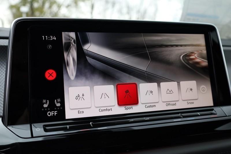 new 2025 Volkswagen Atlas car, priced at $46,017