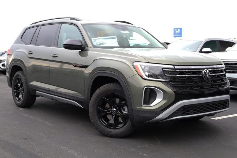 new 2025 Volkswagen Atlas car, priced at $46,017