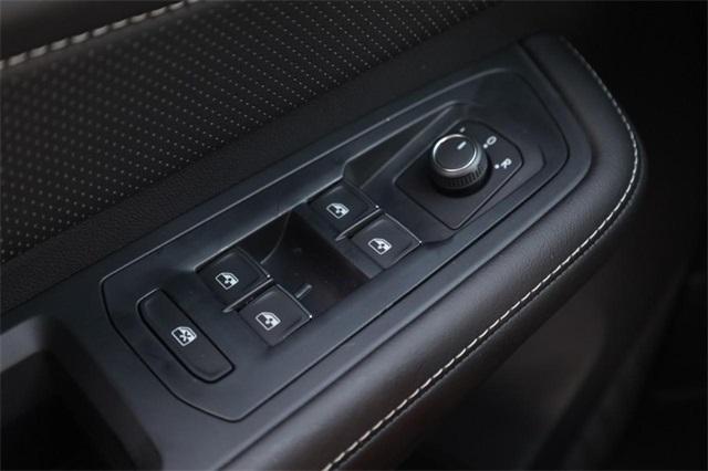 new 2026 Volkswagen Atlas car, priced at $41,339