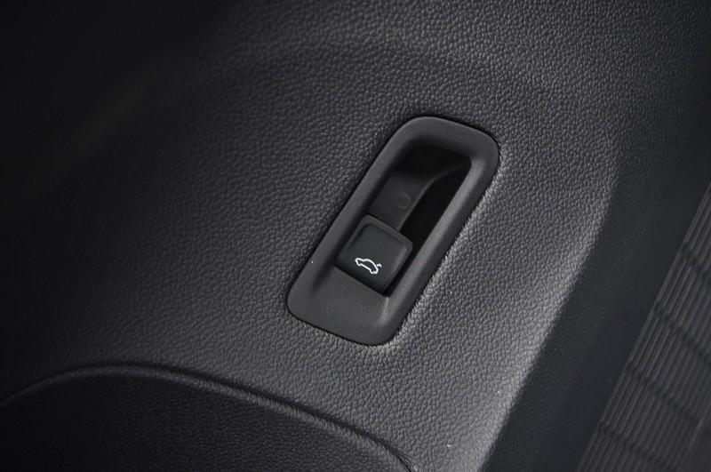 new 2026 Volkswagen Atlas car, priced at $46,608