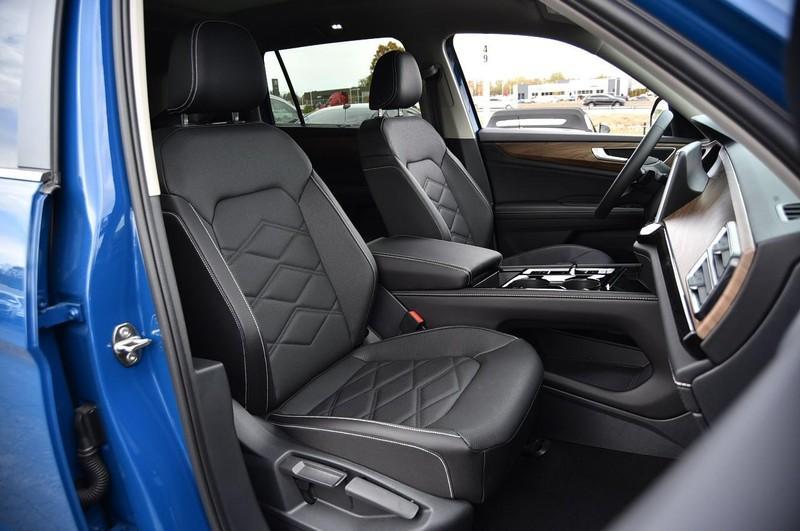 new 2026 Volkswagen Atlas car, priced at $46,608