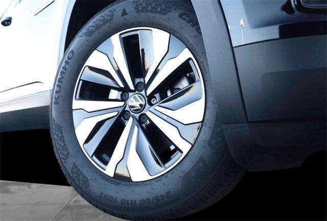 new 2026 Volkswagen Atlas Cross Sport car, priced at $38,930