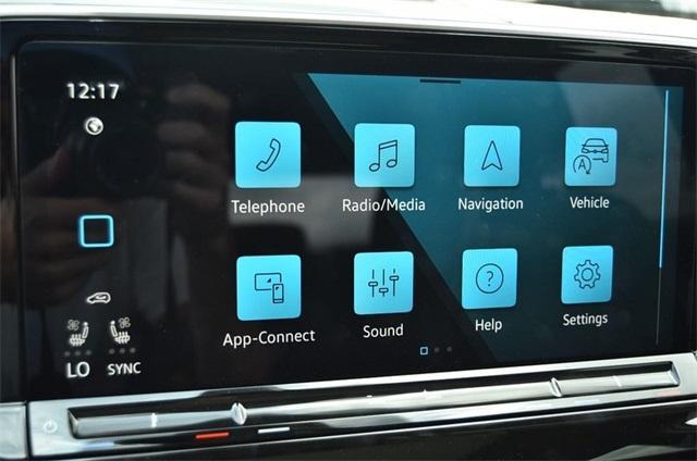 new 2025 Volkswagen Atlas car, priced at $40,500