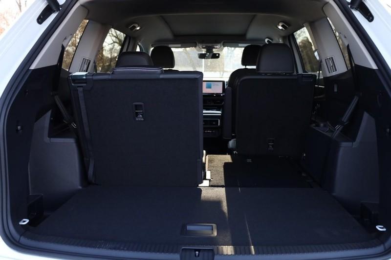 new 2025 Volkswagen Atlas car, priced at $43,975