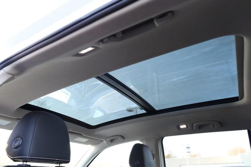 new 2025 Volkswagen Atlas car, priced at $43,975