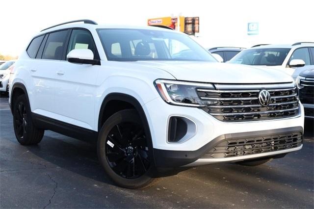 new 2025 Volkswagen Atlas car, priced at $44,475