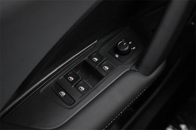 new 2026 Volkswagen Tiguan car, priced at $40,395