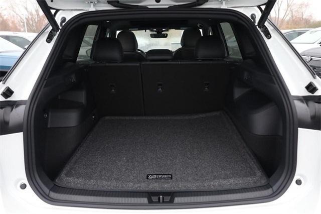 new 2026 Volkswagen Tiguan car, priced at $40,395