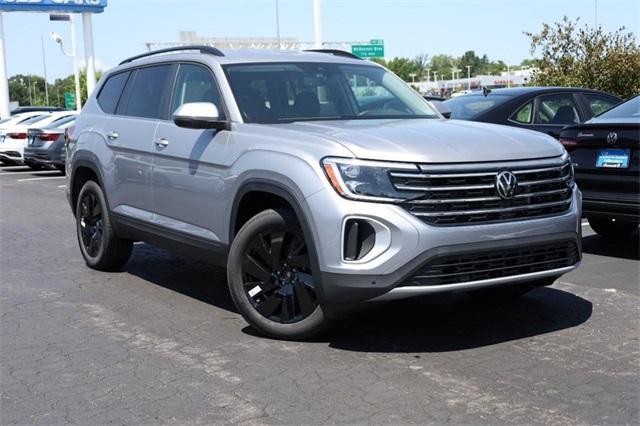 new 2024 Volkswagen Atlas car, priced at $38,995