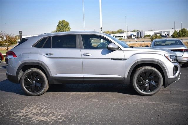 new 2024 Volkswagen Atlas Cross Sport car, priced at $38,872