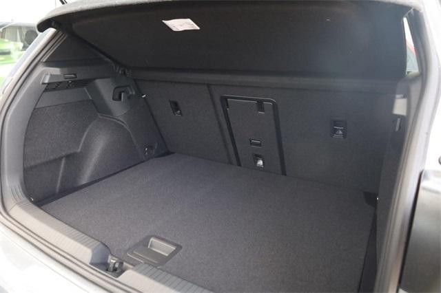 new 2025 Volkswagen Golf GTI car, priced at $33,312