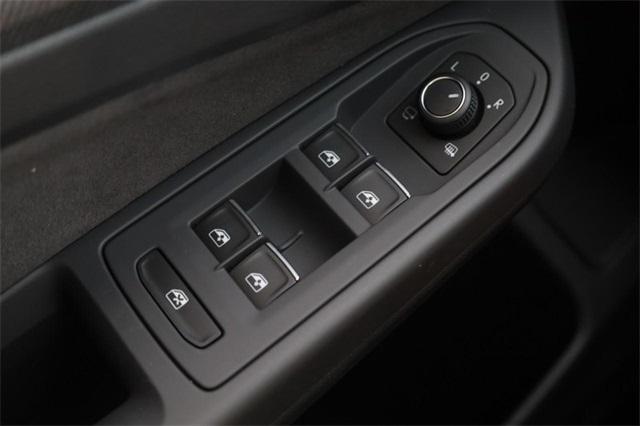new 2025 Volkswagen Golf GTI car, priced at $33,312