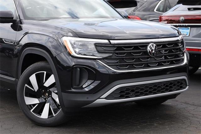 new 2024 Volkswagen Atlas Cross Sport car, priced at $45,926