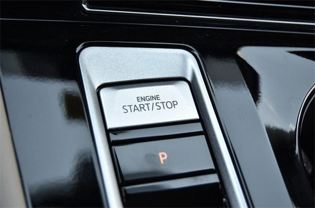 used 2024 Volkswagen Atlas car, priced at $44,995