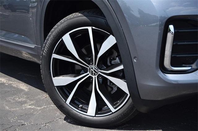 used 2024 Volkswagen Atlas car, priced at $44,995