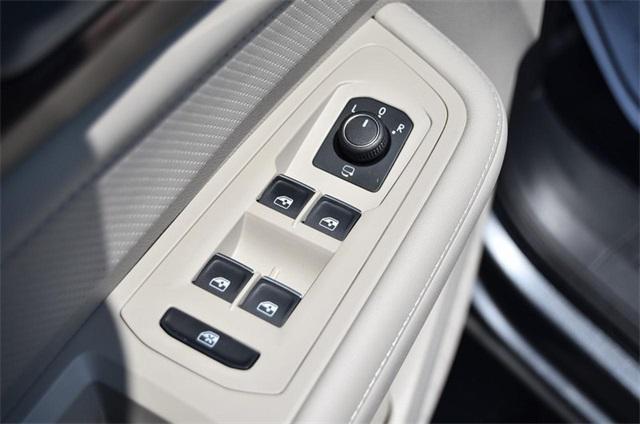 used 2024 Volkswagen Atlas car, priced at $44,995