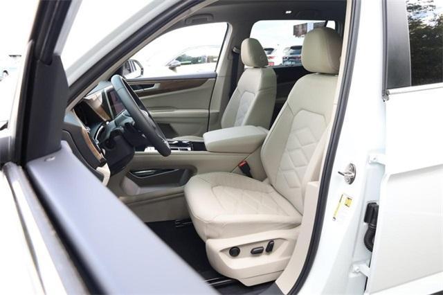 new 2026 Volkswagen Atlas car, priced at $46,947