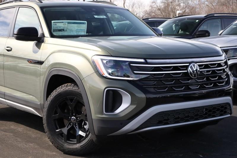 new 2025 Volkswagen Atlas car, priced at $46,017