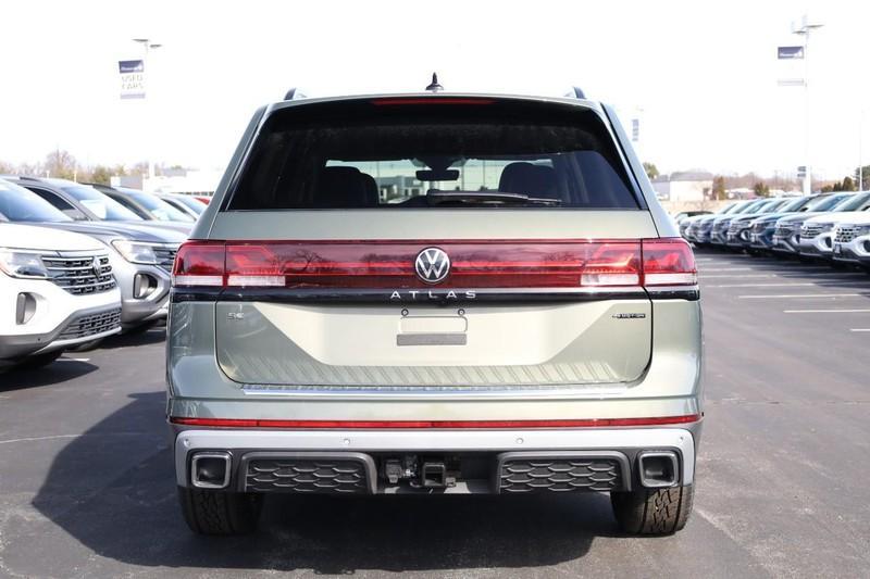 new 2025 Volkswagen Atlas car, priced at $46,017