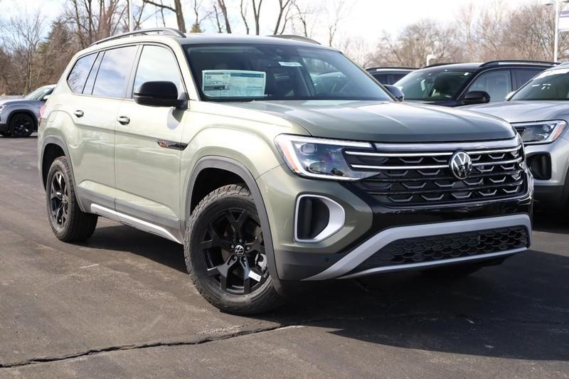 new 2025 Volkswagen Atlas car, priced at $46,017