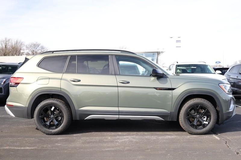 new 2025 Volkswagen Atlas car, priced at $46,017
