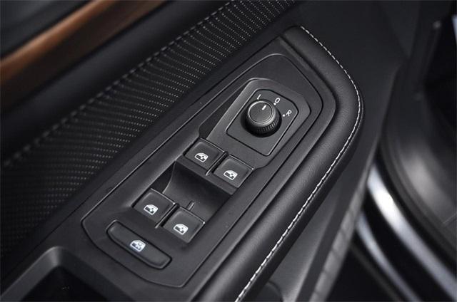 used 2024 Volkswagen Atlas car, priced at $36,249