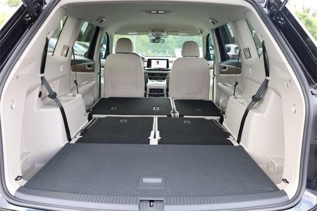 new 2026 Volkswagen Atlas car, priced at $41,245