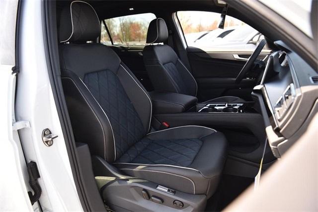 new 2025 Volkswagen Atlas Cross Sport car, priced at $51,956