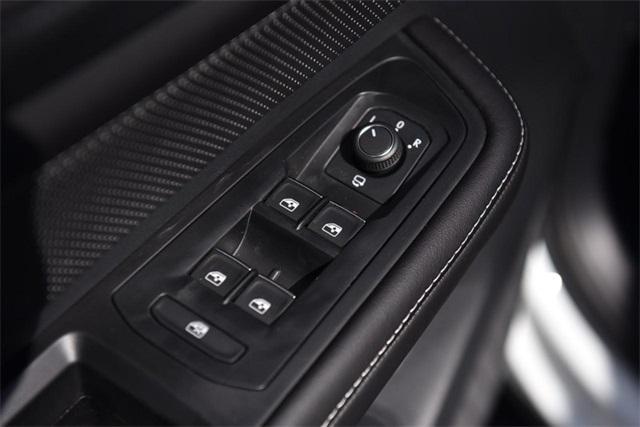 new 2025 Volkswagen Atlas Cross Sport car, priced at $51,956