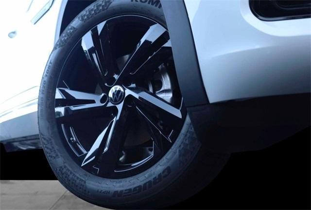 new 2026 Volkswagen Atlas Cross Sport car, priced at $49,446