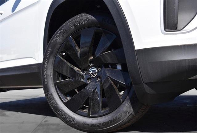 new 2025 Volkswagen Atlas car, priced at $44,573