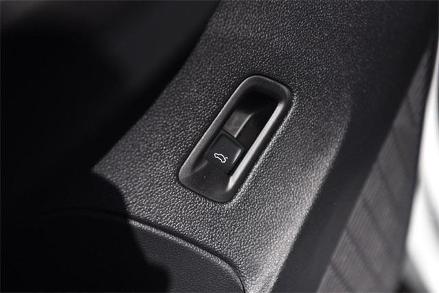 new 2025 Volkswagen Atlas car, priced at $44,573