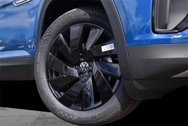 new 2025 Volkswagen Atlas Cross Sport car, priced at $43,776