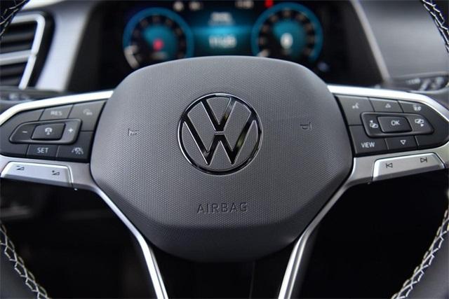 new 2025 Volkswagen Atlas Cross Sport car, priced at $43,776