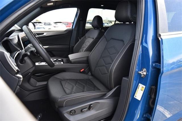 new 2025 Volkswagen Atlas Cross Sport car, priced at $43,776