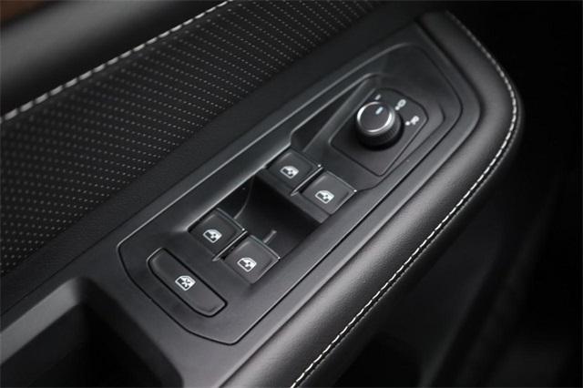 new 2026 Volkswagen Atlas car, priced at $41,245