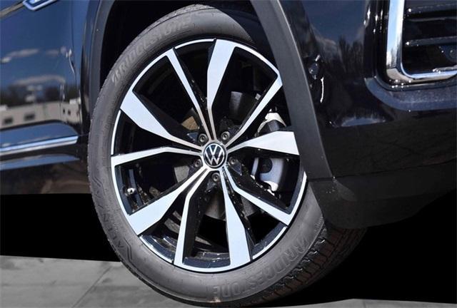 new 2025 Volkswagen Atlas Cross Sport car, priced at $51,519