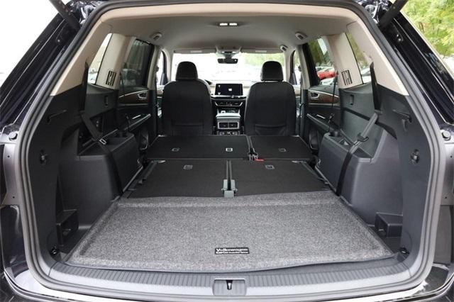 new 2026 Volkswagen Atlas car, priced at $46,218