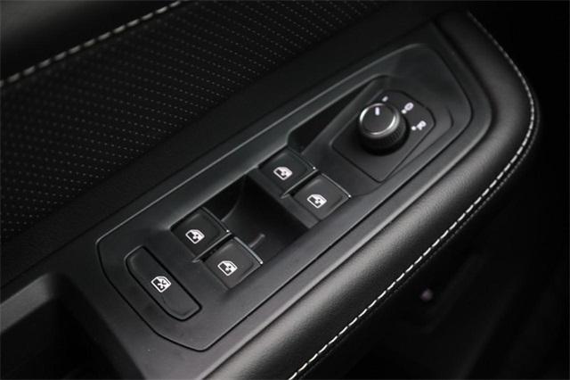 new 2026 Volkswagen Atlas car, priced at $46,218