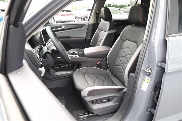 new 2025 Volkswagen Atlas car, priced at $44,514