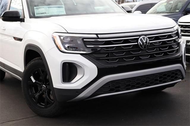 new 2025 Volkswagen Atlas car, priced at $46,002