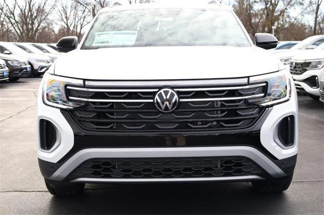 new 2025 Volkswagen Atlas car, priced at $46,002