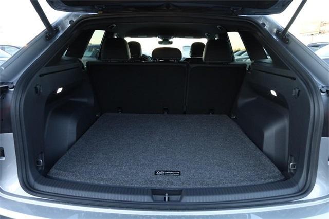 new 2026 Volkswagen Atlas Cross Sport car, priced at $40,853