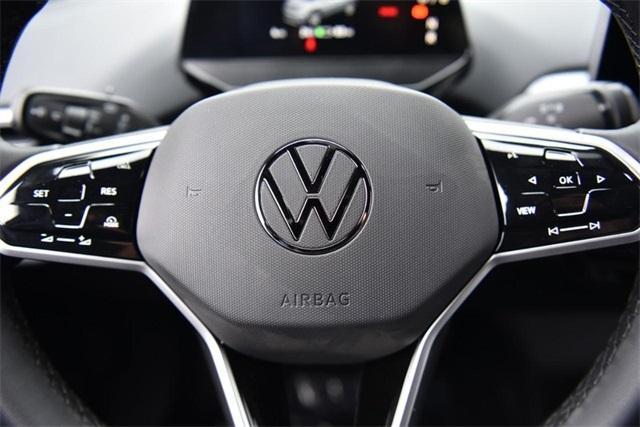 new 2025 Volkswagen ID.4 car, priced at $40,804