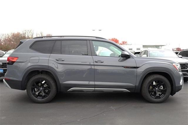 new 2025 Volkswagen Atlas car, priced at $46,439